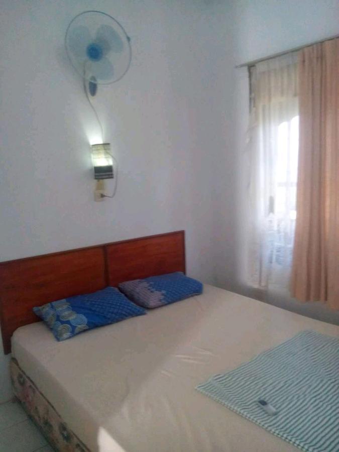 Hotel Gbs Malingping Extérieur photo